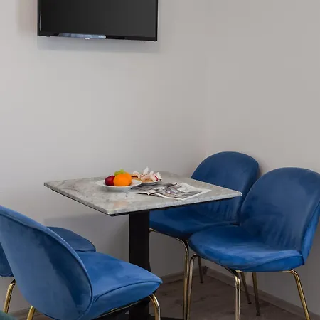Apartment Providenca - Beachfront & Private Parking Makarska