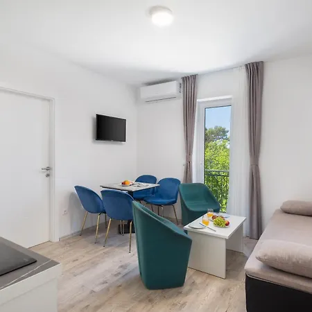 Providenca - Beachfront & Private Parking * Makarska