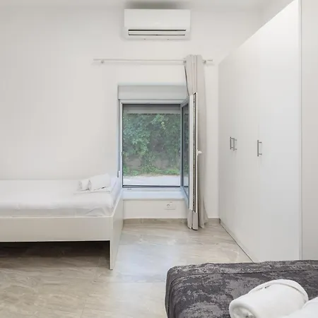 Apartment Providenca - Beachfront & Private Parking Makarska